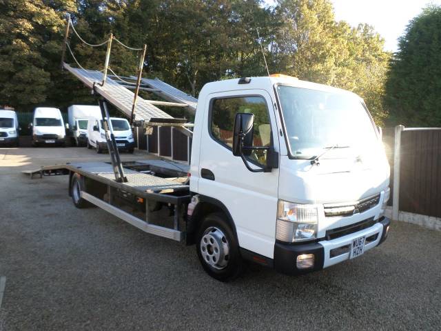 Mitsubishi Canter 3.0 CANTER 7C18 43 AUTO Recovery Diesel White