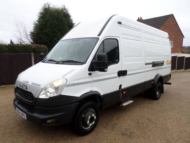 Iveco Daily 3.0 DAILY 70C17 Panel Van Diesel White
