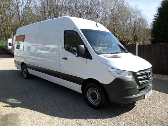 Mercedes-Benz Sprinter 2.1 3.5t H2 Progressive Van Panel Van Diesel White
