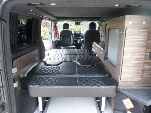 2023 Renault Trafic 2.0 dCi 150 3T1 H1 Van Red Edition Auto